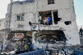 Israeli Strike Hits Sidon Lebanon