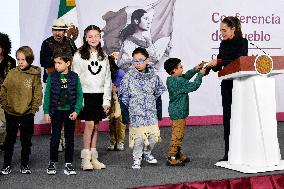 Mexican President Claudia Sheinbaum Holds Briefing Conference - Mexico