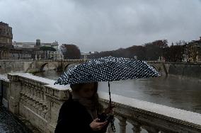 Tiber Banks Closed Due To Flooding - Rome