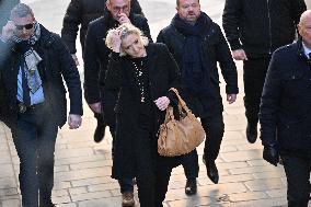 Marine Le Pen At Brigitte Bardot Funeral - Saint-Tropez