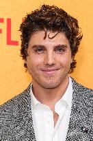 Netflix’s ‘People We Meet On Vacation’ Premiere