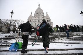 Slip Under Snow in Montmartre - Paris