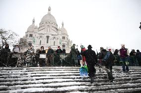 Slip Under Snow in Montmartre - Paris