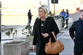 Marine Le Pen At Brigitte Bardot Funeral - Saint-Tropez