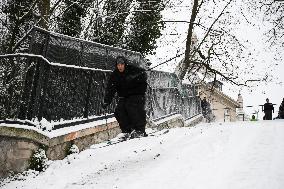Slip Under Snow in Montmartre - Paris