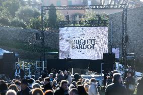 Public Tribute to Brigitte Bardot at The Pre Des Pecheurs - Saint-Tropez