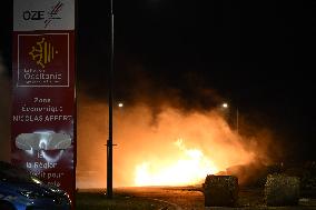 Farmers Block Roundabout Near A61 in Castelnaudary
