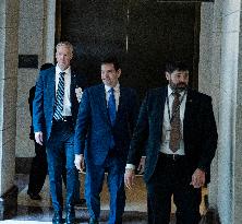 Rubio Arrives on Capitol Hill