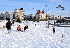 CAbale Car Illustration - Creteil