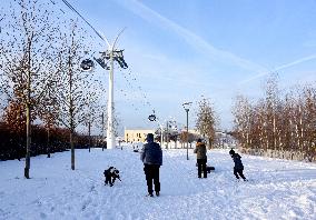 CAbale Car Illustration - Creteil