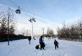 CAbale Car Illustration - Creteil