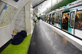 Homeless People Under The Snow - Paris