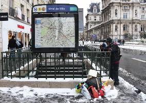 Homeless People Under The Snow - Paris