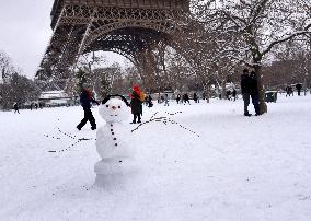 Paris Under The Snow - Eiffel Tower