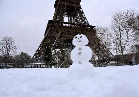 Paris Under The Snow - Eiffel Tower