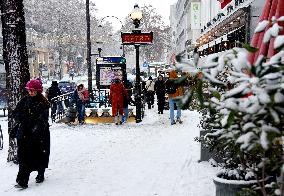 Paris Under The Snow - Paris