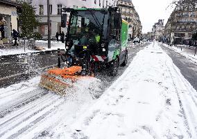 Paris Under The Snow - Paris