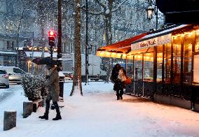 Paris Under The Snow - Paris
