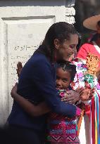Unveil Ceremony Statues of Heroic Mexican Women - Mexico