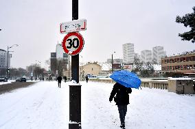 Paris Under The Snow - Paris
