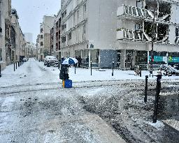 Paris Under The Snow - Paris
