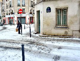 Paris Under The Snow - Paris