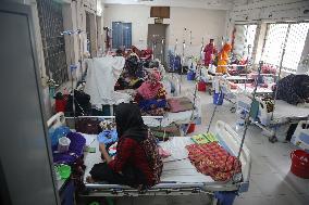 Pneumonia Patients Rise During The Winter Season - Dhaka