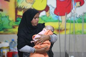 Pneumonia Patients Rise During The Winter Season - Dhaka