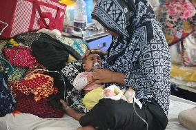 Pneumonia Patients Rise During The Winter Season - Dhaka