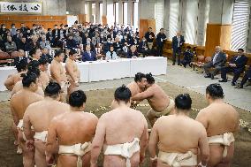 New Year Grand Sumo Tournament