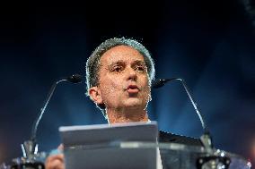 Outgoing Mayor Sylvain Robert - Lens