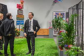 Outgoing Mayor Sylvain Robert - Lens