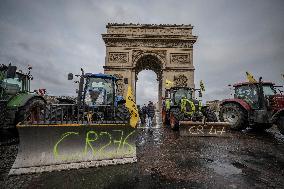 Several Dozen Farmers From The Coordination Rurale Arriving In Paris