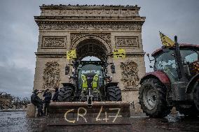 Several Dozen Farmers From The Coordination Rurale Arriving In Paris