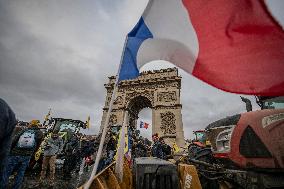 Several Dozen Farmers From The Coordination Rurale Arriving In Paris