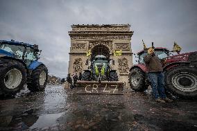 Several Dozen Farmers From The Coordination Rurale Arriving In Paris