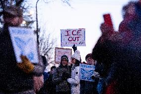 ICE Shooting Kills Woman - Minneapolis