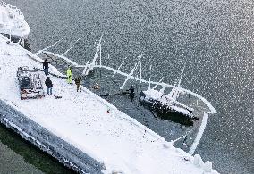 Preparing a vessel to be raised from underwater