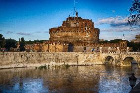 High Water Continues on Tiber River - Rome