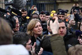 Yael Braun-Pivet Heckled Outside French National Assembly - Paris