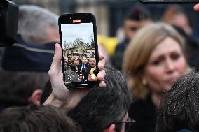 Yael Braun-Pivet Heckled Outside French National Assembly - Paris