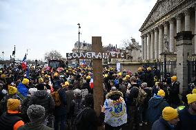 Farmers Protest In Front Of The National Assembly - Paris