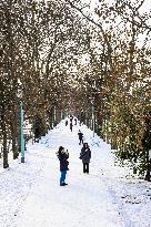 Illustration - Paris Under the Snow - Paris