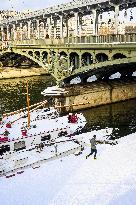Illustration - Paris Under the Snow - Paris