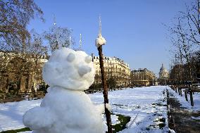 Illustration - Paris Under the Snow - Paris