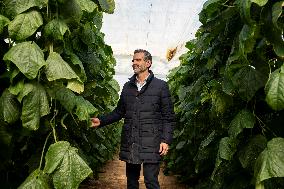 Pacheco Visits Farm Affected By 2024 DANA - Spain