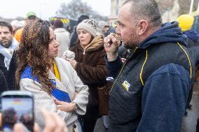 Sarah Knafo At Farmers Protest - Paris