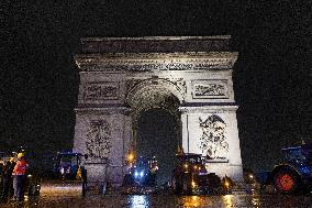 Several Dozen Farmers From The Coordination Rurale - Paris