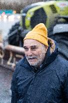 Several Dozen Farmers From The Coordination Rurale - Paris