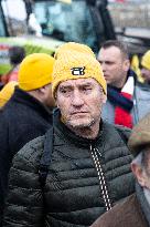 Several Dozen Farmers From The Coordination Rurale - Paris